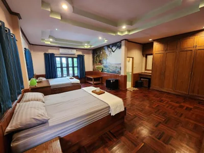 Family Room with Sea View — Coral Resort & Bungalows